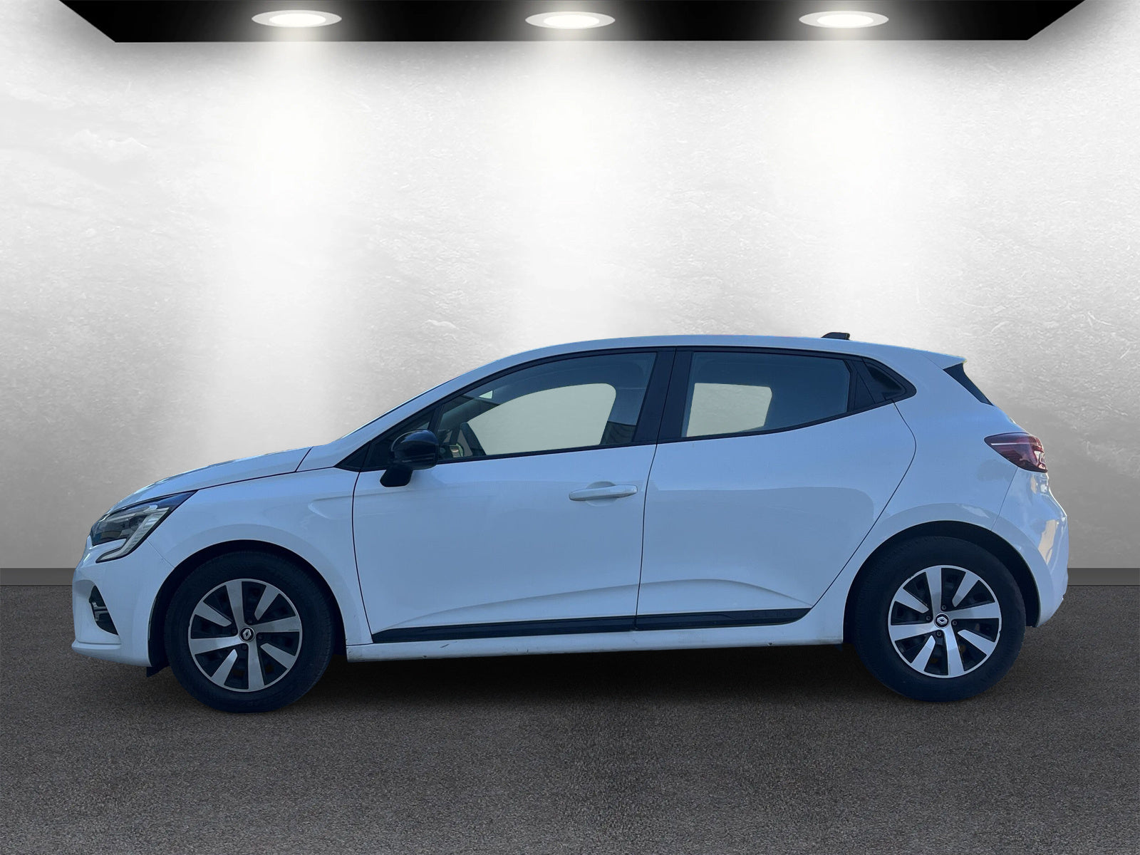 RENAULT CLIO  año 2023